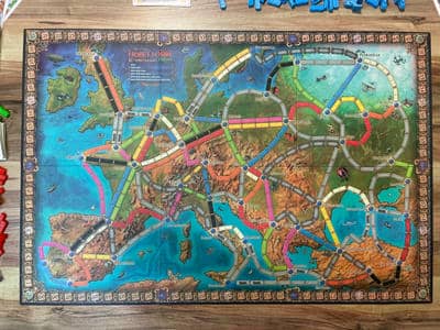 بسته بازی کارتی تیکت تو راید اروپا (TICKET TO RIDE EUROPE)،(باجعبه)