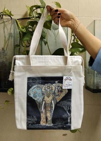 کیف پارچه ای جیب دار 32*32 (طرح فیل،کد 2125)